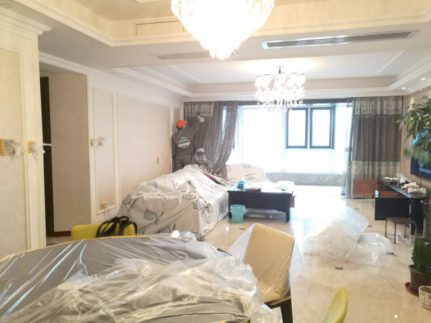 客餐廳頂面全方位施工 客餐廳頂面全方位施工